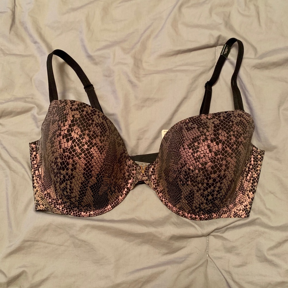 Victoria secrets NWT 38DD